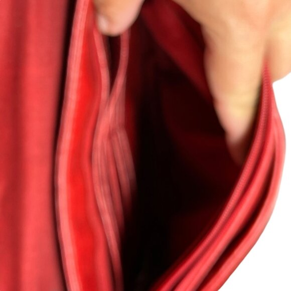 Kim Rogers Red Faux Leather Crossbody Bag With Chain Strap & Silver Hardware - Picture 4 of 4